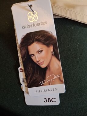 Daisy Fuentes Beige and White Intimates Bra Tag